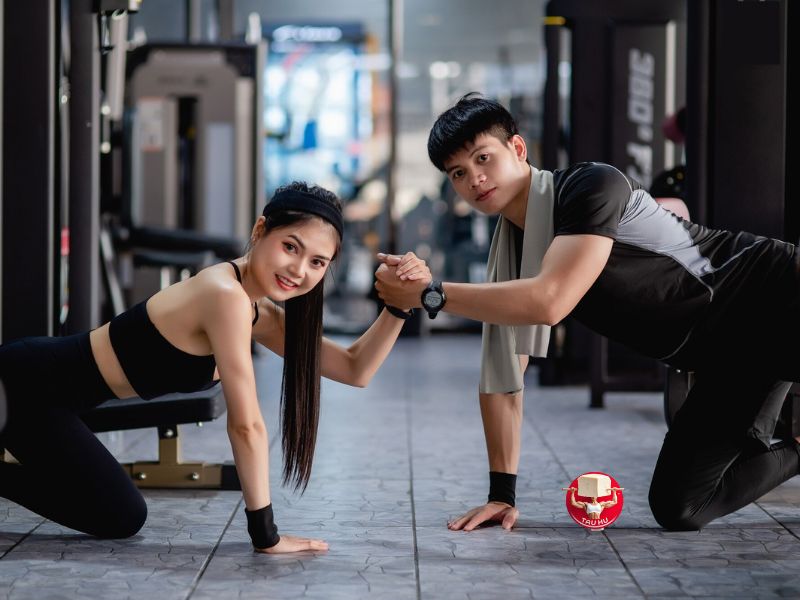 Tập với Huấn luyện viên giúp giảm thiểu nguy cơ chấn thương và tăng hiệu quả trong quá trình tập Calisthenics